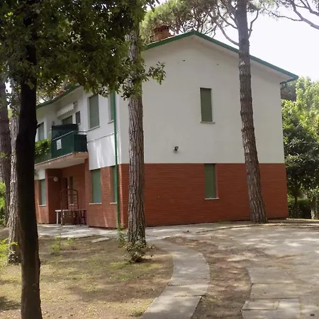 Apartament In 25170